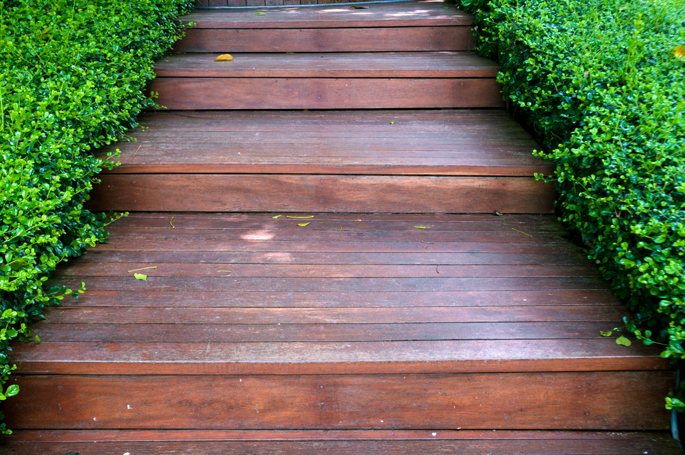 Les différentes étapes de construction d'un escalier de jardin en kit